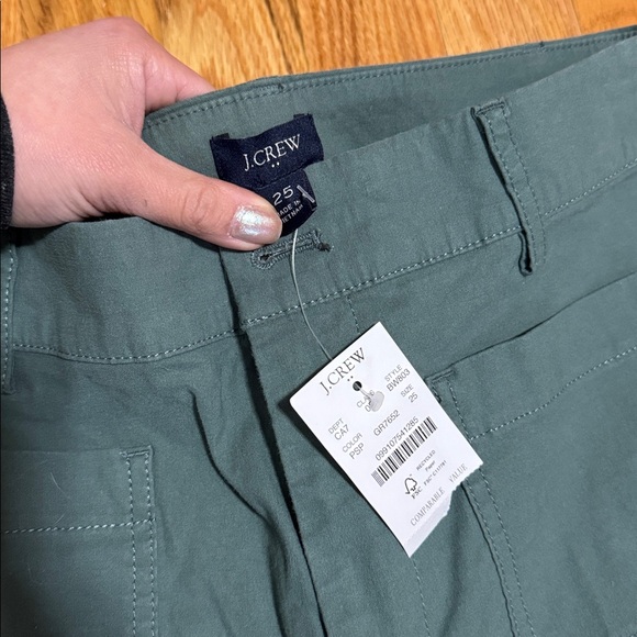 J.Crew Lizzie high-rise patch-pocket wide-leg pant in Pale Spinach - Picture 3 of 5